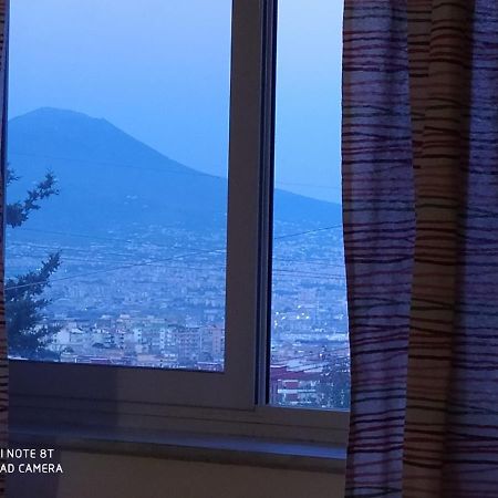 Una Nuova Luna Ai Camaldoli Naples Exterior photo